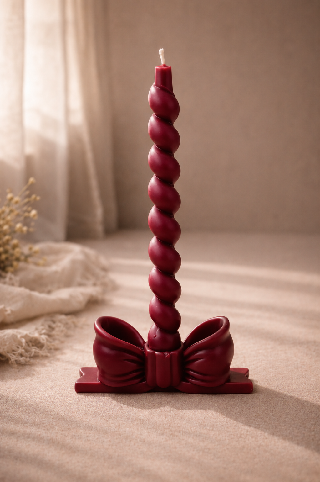 Velvet Bow Pillar